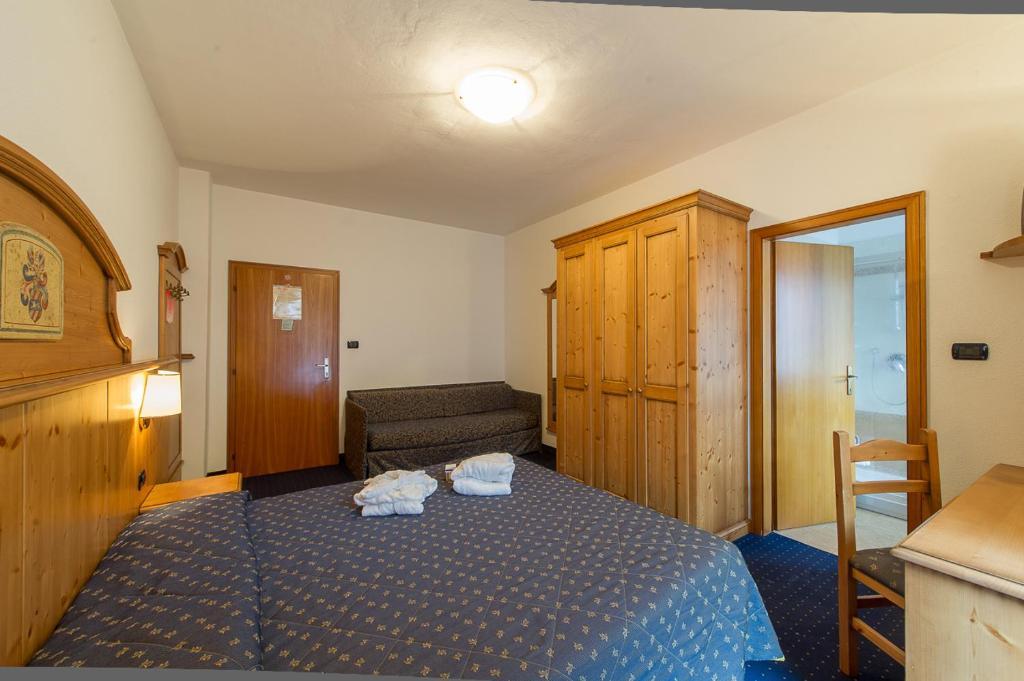 Hotel Italia Castello-Molina di Fiemme Ruang foto