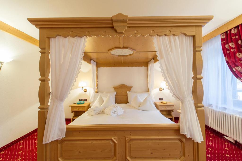Hotel Italia Castello-Molina di Fiemme Ruang foto